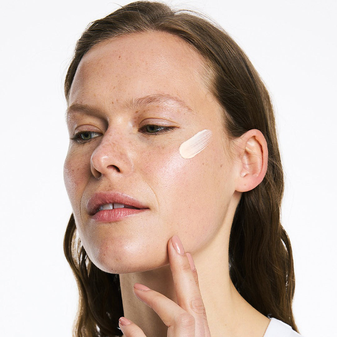 Broad Spectrum SPF 50+ Sunscreen - 01 Light